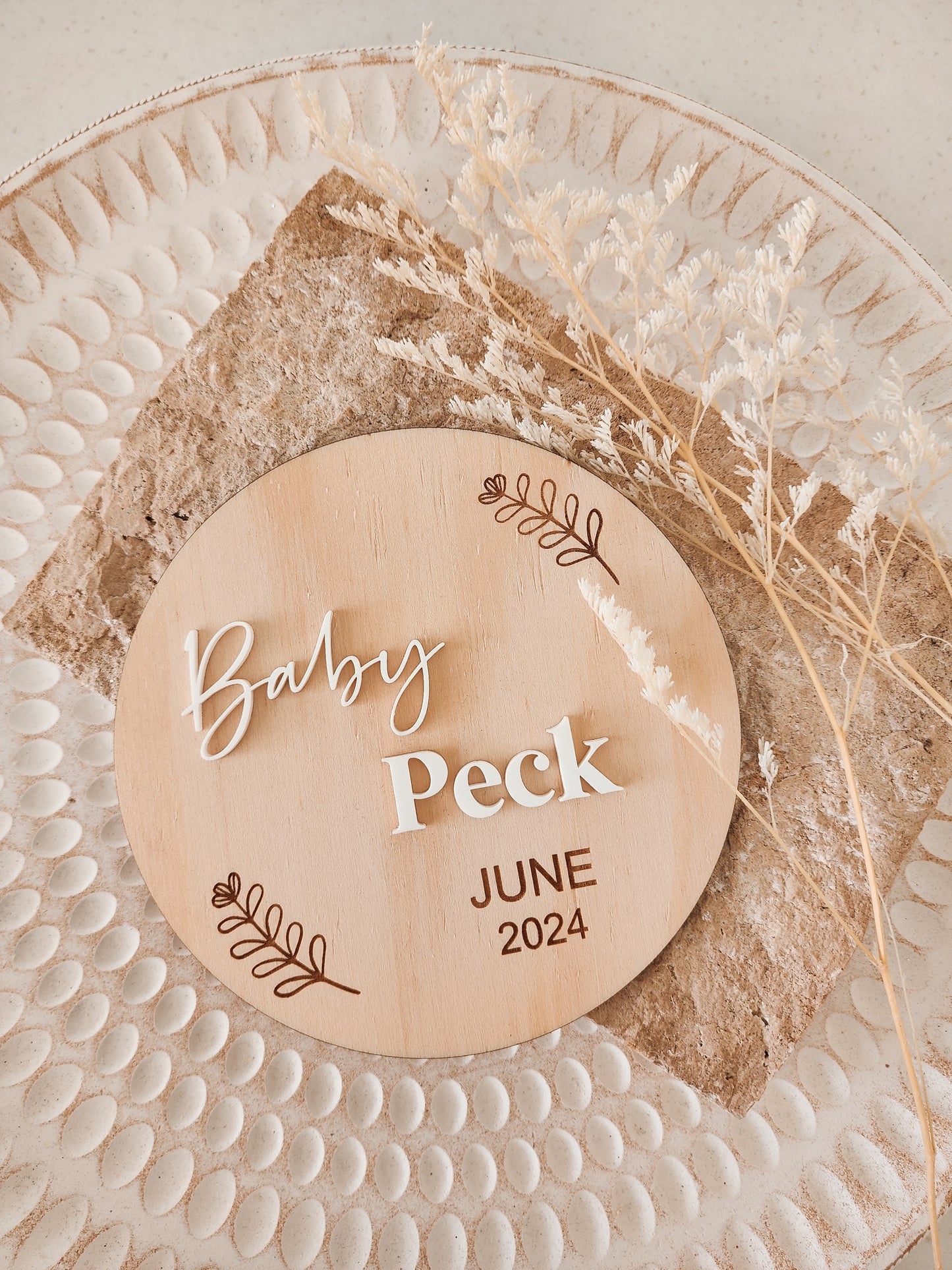 Pregnancy Announcement Plaque - leaf