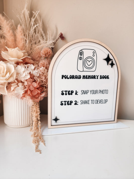 Poloroid Memory Stand