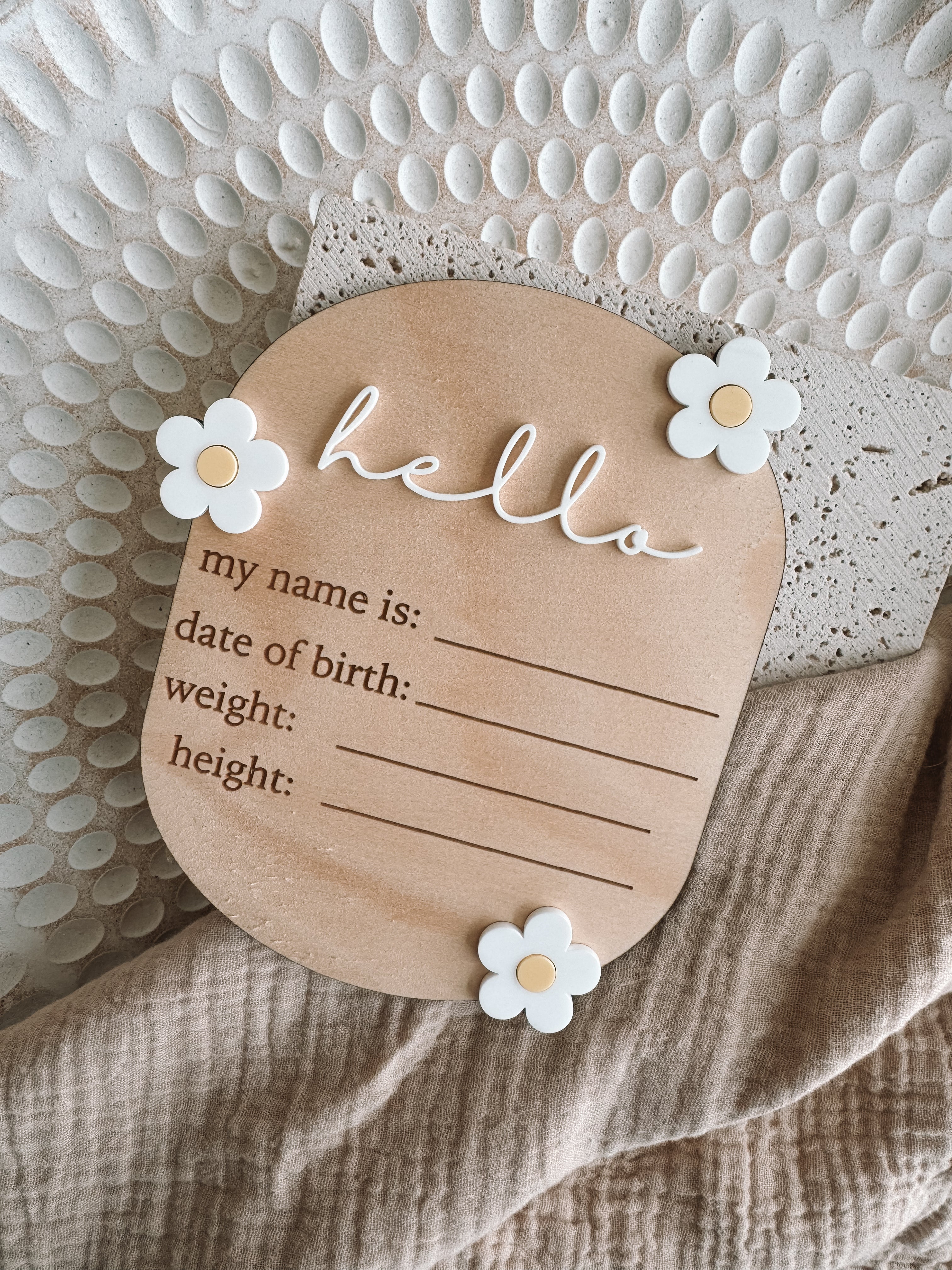 Daisy Themed Birth Announcement Plaque