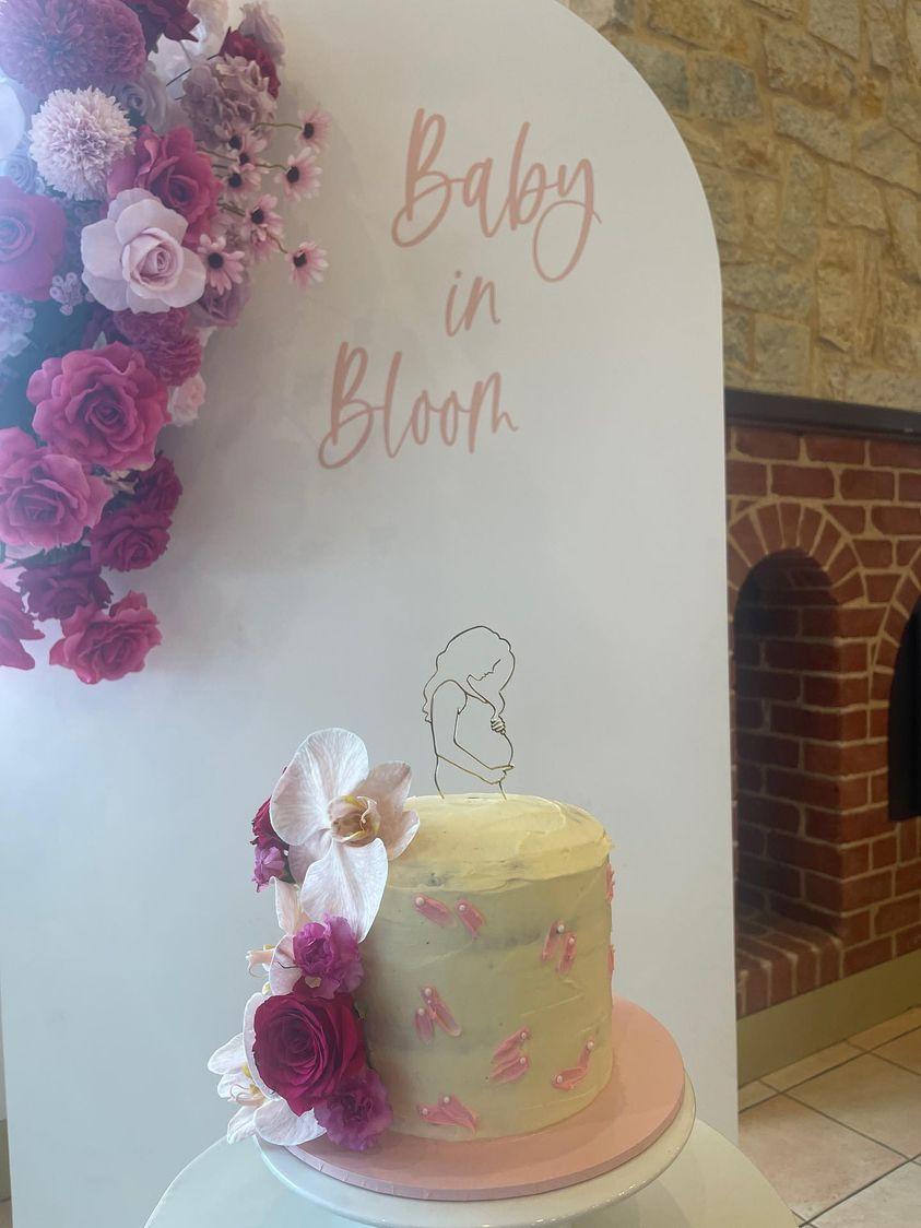 Pregnancy Line Art Cake Topper