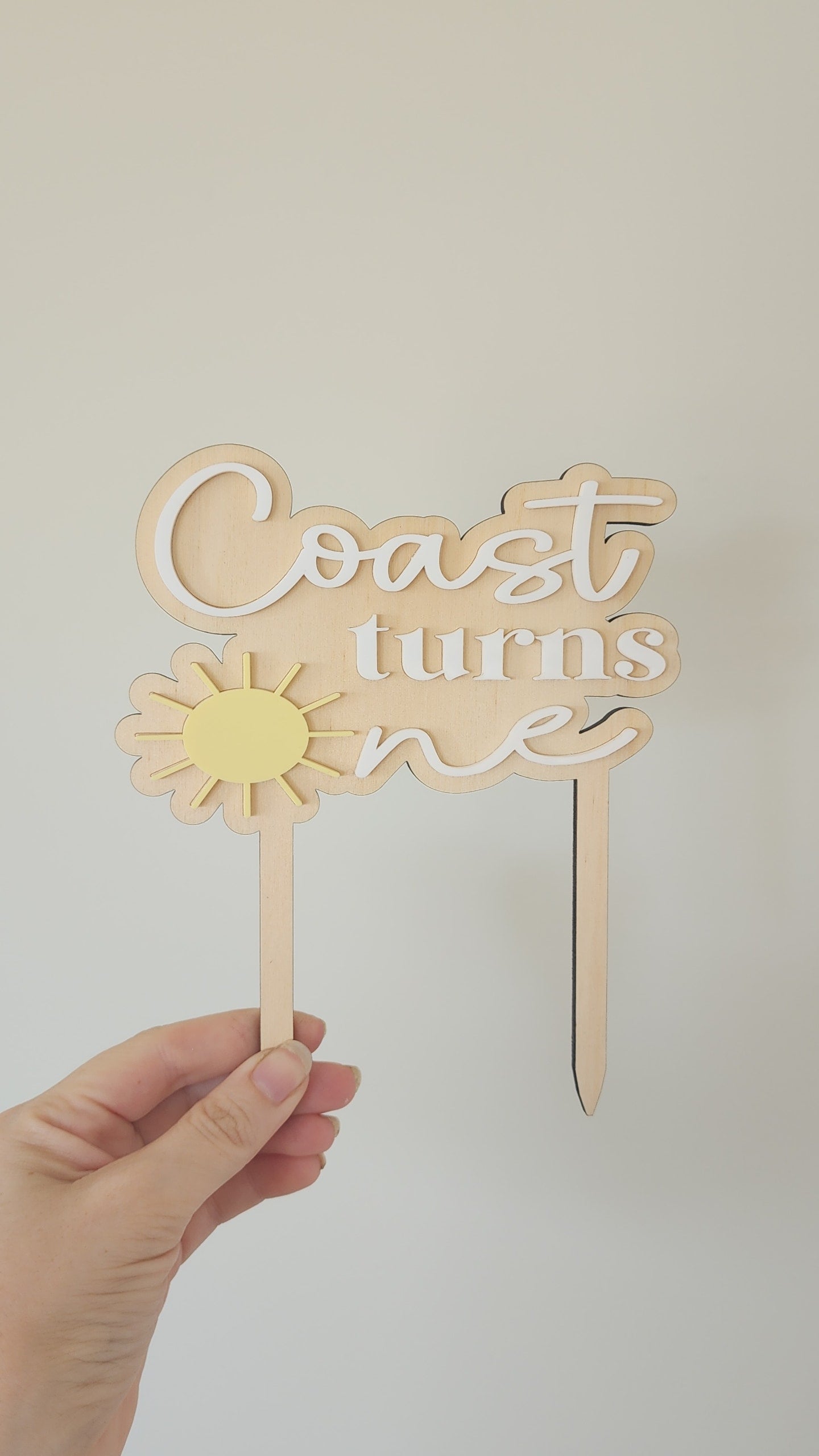 Wood/acrylic sun cake topper